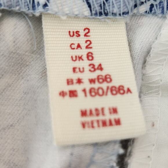 Khakis by Gap City 3 Inch Short Floral Blue White Womens Size 2 - Picture 4 of 4